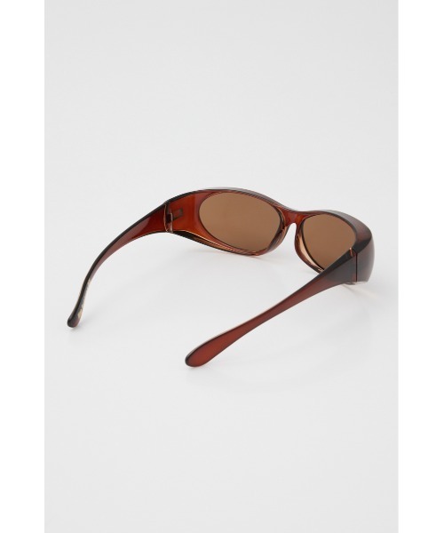 SLY（スライ）の「HinaYoshiharaxSLY EYEWEAR ヒナヨシハラ スライ アイウェア（サングラス・レディース・ブラウン/ブラック・FREE）」の14枚目の写真