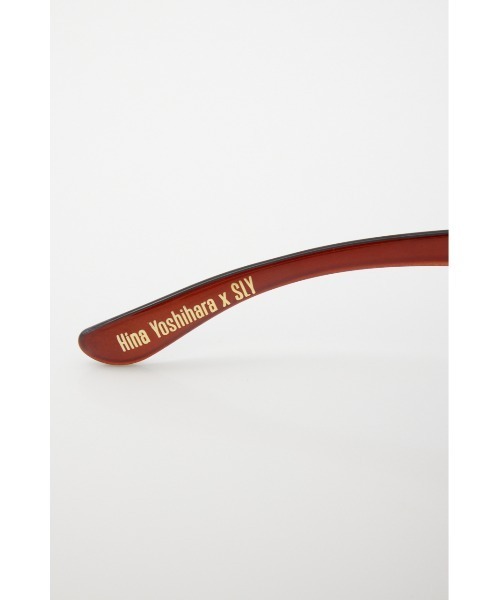 SLY（スライ）の「HinaYoshiharaxSLY EYEWEAR ヒナヨシハラ スライ アイウェア（サングラス・レディース・ブラウン/ブラック・FREE）」の17枚目の写真