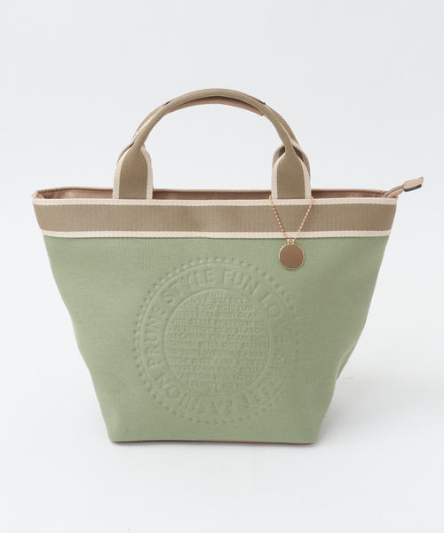 SOFFITTO（ソフィット）の「サークル型押しトートバック(取り扱い店舗限定)（トートバッグ・レディース・キナリ/グレー/ライトベージュ/サックスブルー/カーキ/マスタード・FREE）」の6枚目の写真