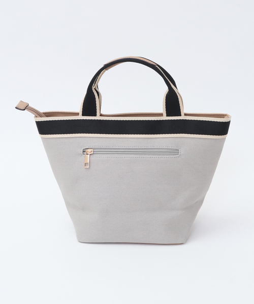 SOFFITTO（ソフィット）の「サークル型押しトートバック(取り扱い店舗限定)（トートバッグ・レディース・キナリ/グレー/ライトベージュ/サックスブルー/カーキ/マスタード・FREE）」の8枚目の写真