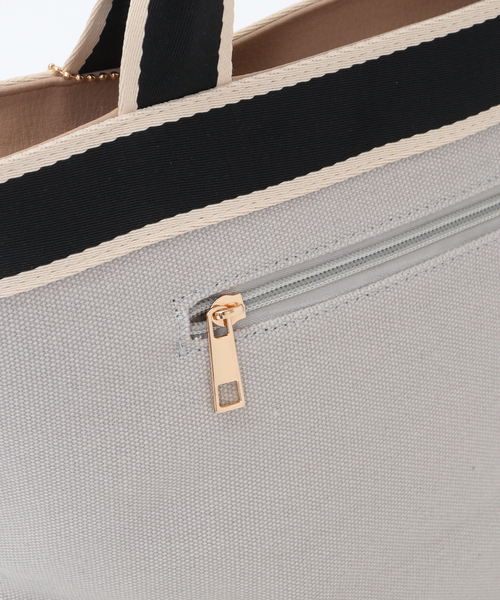 SOFFITTO（ソフィット）の「サークル型押しトートバック(取り扱い店舗限定)（トートバッグ・レディース・キナリ/グレー/ライトベージュ/サックスブルー/カーキ/マスタード・FREE）」の12枚目の写真