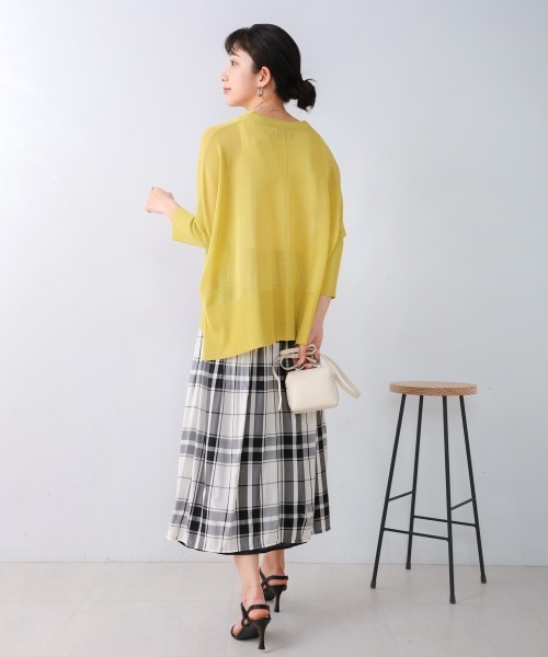 Bou Jeloud（ブージュルード）の「サラサラUV接触冷感BOXカーディガン（カーディガン/ボレロ・レディース・ブラック/イエロー/オフホワイト/ブルー/ベージュ/グレー/レッド/ダークブルー/キャメル・FREE）」の11枚目の写真