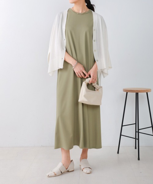 Bou Jeloud（ブージュルード）の「サラサラUV接触冷感BOXカーディガン（カーディガン/ボレロ・レディース・ブラック/イエロー/オフホワイト/ブルー/ベージュ/グレー/レッド/ダークブルー/キャメル・FREE）」の17枚目の写真