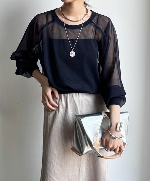 DouDou(ドゥドゥ)の「【WEB限定】チュールラウンドネックプルオーバー(Tシャツ/カットソー・レディース・ブラック/グレー/ネイビー・FREE)」の3枚目の写真