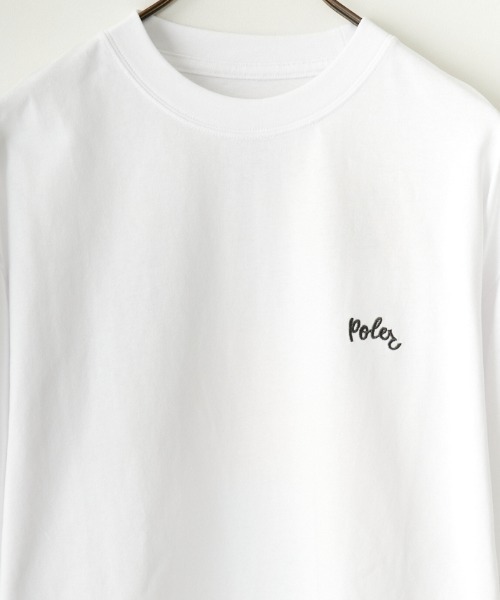 POLeR（ポーラー）の「[POLeR/ポーラー] 別注 POPPY フラワーバックプリント ショートスリーブTシャツ（Tシャツ/カットソー・レディース・ホワイト/ブルー/ブラック・M/L）」の7枚目の写真