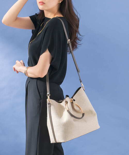 URBAN RESEARCH ROSSO WOMEN（アーバンリサーチ　ロッソ）の「リングハンドルファブリックバッグ（ハンドバッグ・レディース・ライトブラウン/ブラウン・-）」の2枚目の写真