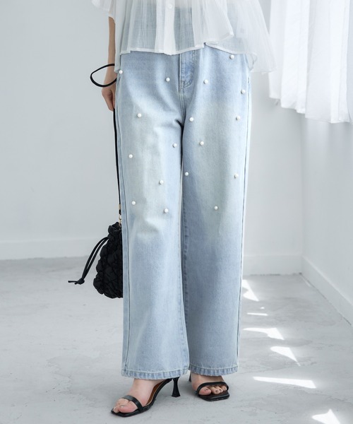 coca（coca）（コカ）の「フロントパールワイドストレートデニム（デニムパンツ・レディース・ライトブルー/ブルー・S/M/L）」の2枚目の写真