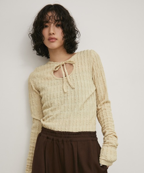 Aunt Marie's(アントマリーズ)の「ジャガードバックオープンロングスリーブトップ【前後2WAY】(Tシャツ/カットソー・レディース・ホワイト/イエロー/ブラック・FREE)」の5枚目の写真