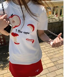 リンゴ刺しゅう柄Tシャツ