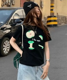リンゴ刺しゅう柄Tシャツ