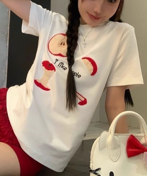 Achic(アシック)の「リンゴ刺しゅう柄Tシャツ(Tシャツ/カットソー・レディース・ブラック/ホワイト・M)」の19枚目の写真