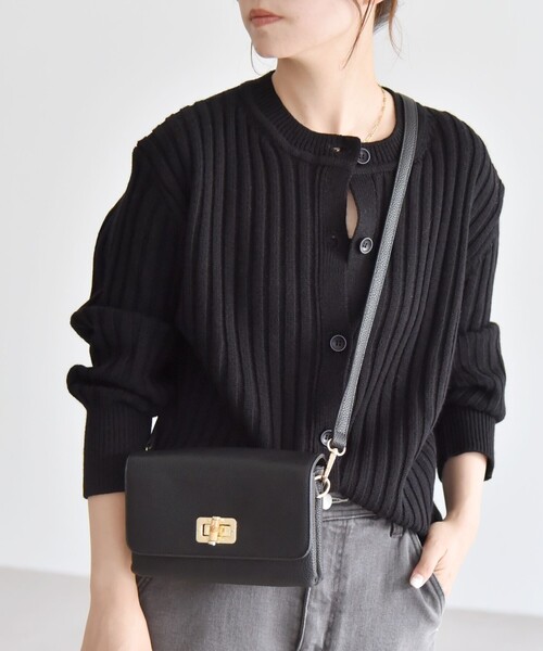 quaranciel(カランシエル)の「quaranciel: 3way チェーン付 ミニ ショルダー ポシェット(ショルダーバッグ・レディース・ベージュ/ブラック/ワイン・ONE SIZE)」の8枚目の写真