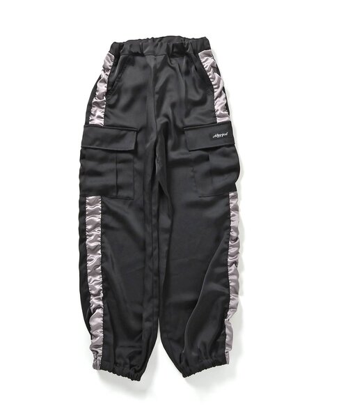 algy（アルジー）の「サテンカーゴパンツ（カーゴパンツ・キッズ・ブラック/アイボリー・XX-SMALL/X-SMALL/SMALL/MEDIUM）」の2枚目の写真
