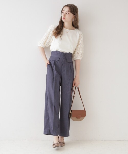 couture brooch(クチュールブローチ)の「◆【二の腕カバー】シフォンエンブロチュール袖カットソー(Tシャツ/カットソー・レディース・ブラック/オフホワイト・38/42)」の3枚目の写真