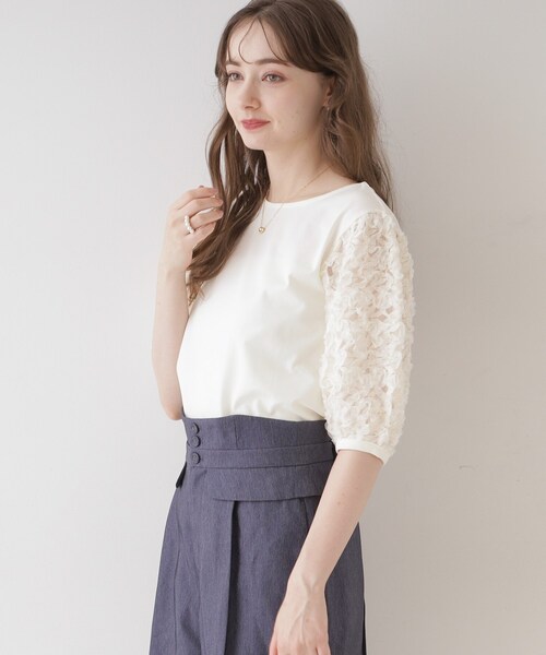 couture brooch(クチュールブローチ)の「◆【二の腕カバー】シフォンエンブロチュール袖カットソー(Tシャツ/カットソー・レディース・ブラック/オフホワイト・38/42)」の8枚目の写真
