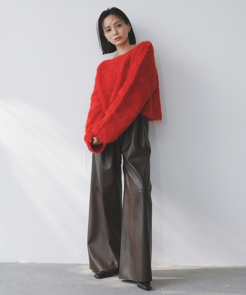 anuans（アニュアンス）の「スーリーアルパカショートニットプル