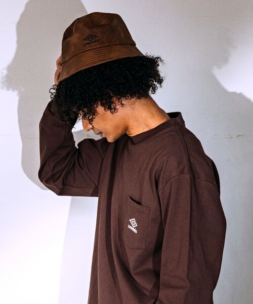 UMBRO（アンブロ）の「UMBRO/アンブロ SP PU LOGO HAT/別注 刺繍ロゴ バケットハット（ハット・メンズ・ブラウン/ブラック・ﾌﾘ-）」の12枚目の写真