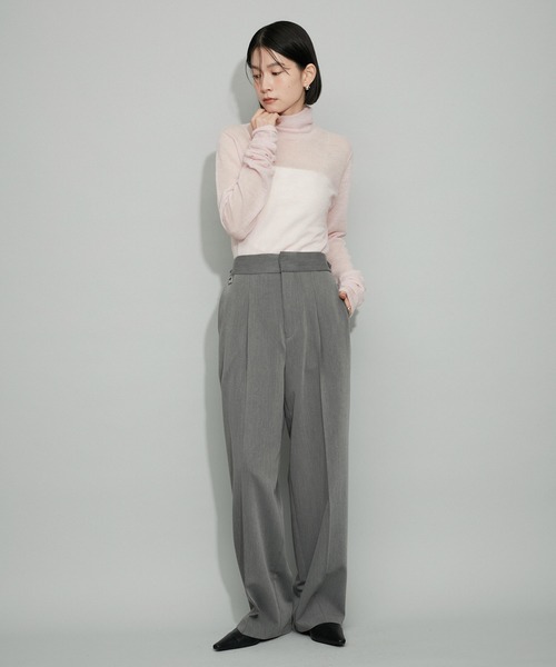 ADAM ET ROPE'(アダムエロペ)の「【WEB限定・洗える】モヘア混ソフトシアータートルニット(ニット/セーター・レディース・グリーン系その他/ブラック/オフホワイト/グレー/ピンク系その他2・FREE)」の7枚目の写真