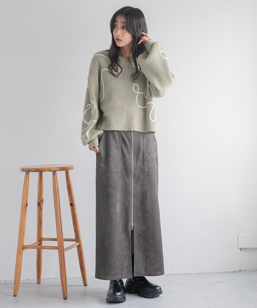 LOWRYS FARM(ローリーズファーム)の「スエードZIPタイトスカート 145793(スカート・レディース・ブラック/グレー/アイボリー/ブラウン・FREE)」の6枚目の写真