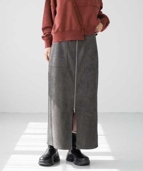 LOWRYS FARM(ローリーズファーム)の「スエードZIPタイトスカート 145793(スカート・レディース・ブラック/グレー/アイボリー/ブラウン・FREE)」の10枚目の写真