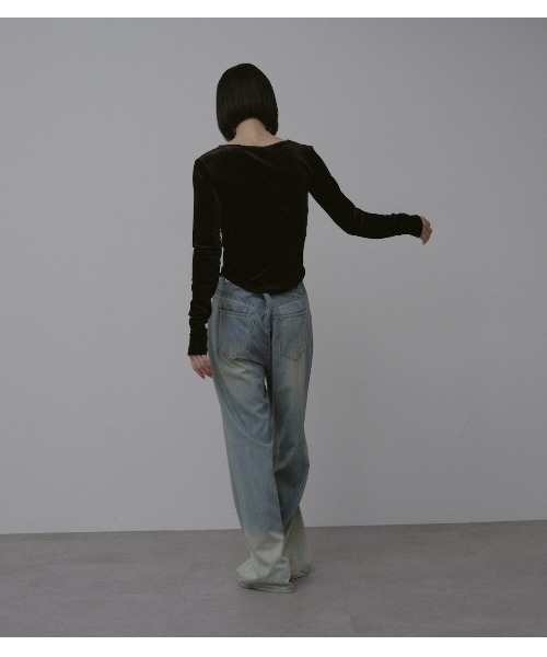 duei（デュイ）の「スクエアネックベロアコルセットトップス（Tシャツ/カットソー・レディース・グレー/ブラック・FREE）」の4枚目の写真