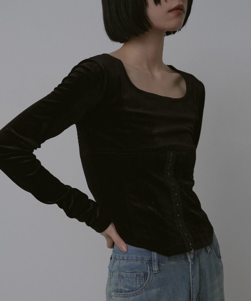 duei（デュイ）の「スクエアネックベロアコルセットトップス（Tシャツ/カットソー・レディース・グレー/ブラック・FREE）」の6枚目の写真
