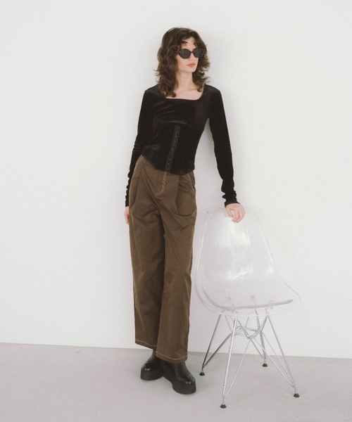 スクエアネックベロアコルセットトップス（Tシャツ/カットソー）｜duei