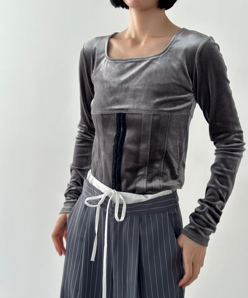 duei（デュイ）の「スクエアネックベロアコルセットトップス（Tシャツ/カットソー・レディース・グレー/ブラック・FREE）」の9枚目の写真