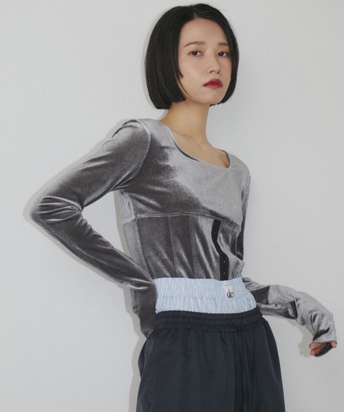 duei（デュイ）の「スクエアネックベロアコルセットトップス（Tシャツ/カットソー・レディース・グレー/ブラック・FREE）」の22枚目の写真