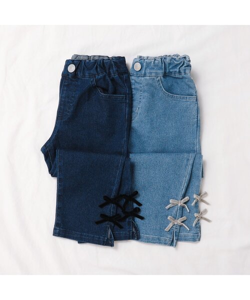 apres les cours（アプレレクール）の「【WEB限定】サイドリボンデニムパンツ（デニムパンツ・キッズ・サックスブルー/ネイビー・80/90/100/110/120/130/140）」の4枚目の写真
