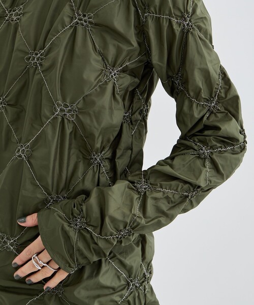 HOUGA（ホウガ）の「【HOUGA/ホウガ】dearly tops/シャーリングカットソー（Tシャツ/カットソー・レディース・カーキ/ホワイト・FREE）」の9枚目の写真