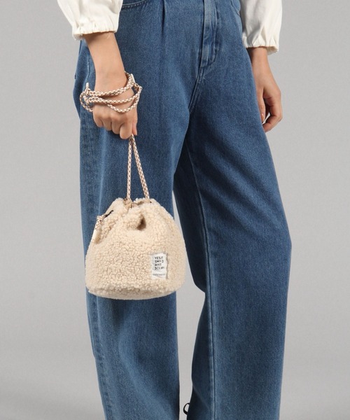 studio CLIP（スタディオクリップ）の「ボア巾着バッグ（ハンドバッグ・レディース・ブラウン/ベージュ・FREE）」の3枚目の写真