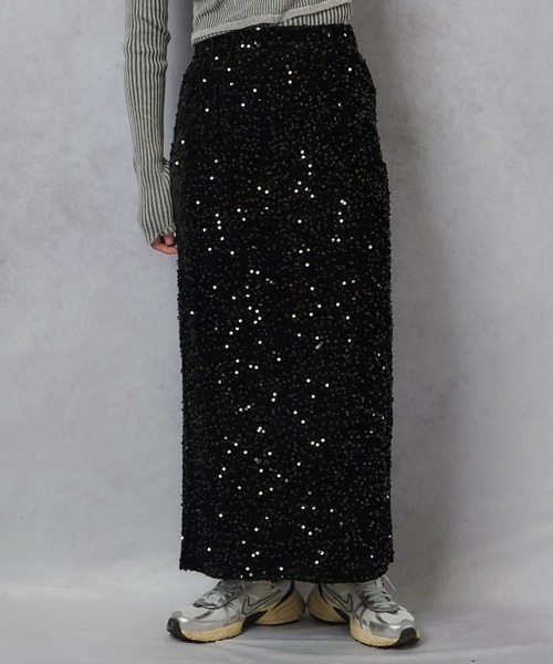 Lull(ルル)の「【Lull / ルル】スパンコールロングスカート(スカート・レディース・グレー/ブラック・ONESIZE)」の2枚目の写真