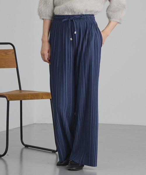 Bou Jeloud（ブージュルード）の「ベロアランダムプリーツパンツ（その他パンツ・レディース・ブルー/ブラック/ベージュ・FREE）」の3枚目の写真