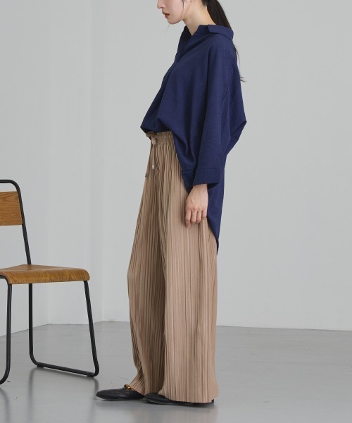 Bou Jeloud（ブージュルード）の「ベロアランダムプリーツパンツ（その他パンツ・レディース・ブルー/ブラック/ベージュ・FREE）」の6枚目の写真