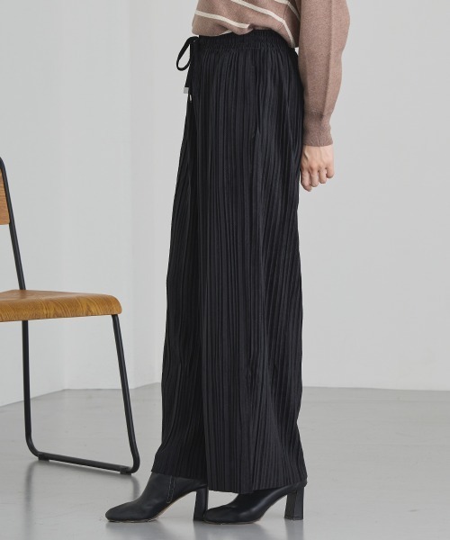 Bou Jeloud（ブージュルード）の「ベロアランダムプリーツパンツ（その他パンツ・レディース・ブルー/ブラック/ベージュ・FREE）」の22枚目の写真