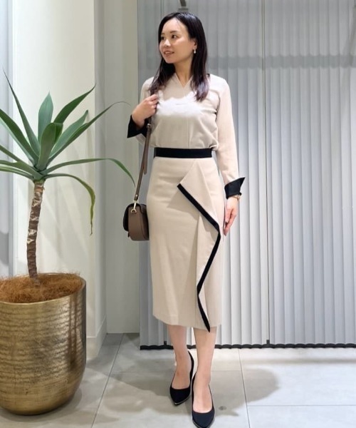 PINKY&DIANNE（ピンキーアンドダイアン）の「◆[URBAN PRECIOUS] フラノストレッチブラウス（シャツ/ブラウス・レディース・グレー/ベージュ・38）」の22枚目の写真