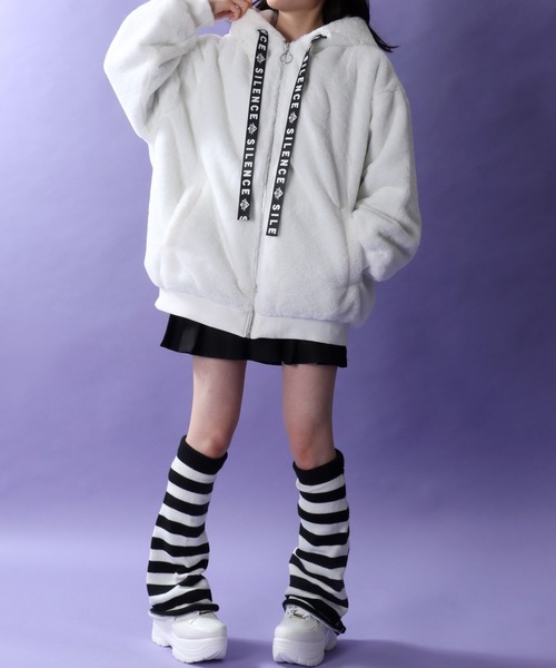 SITRY（シトリー）の「Rabbit Ears Fur Hoodie/オーバーサイズ うさ耳付きフード フルジップパーカー ファーブルゾン ファージャケット（ブルゾン・レディース・ホワイト/ピンク/ブラック/サックスブルー/ブラック系その他・FREE）」の12枚目の写真