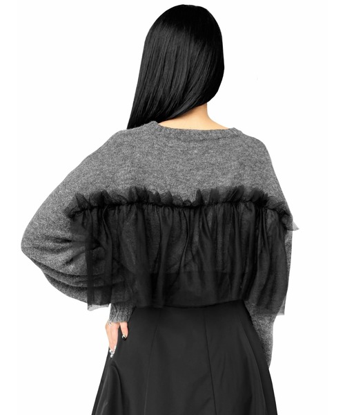 LVEU.（ラブユ.）の「【LVEU.】チュールフリルドッキングニット(Ai select) / トップス ニット セーター フリル 異素材 ドッキング チュール 切替 オーバー クルーネック 長袖 ブラック チャコール（ニット/セーター・レディース・ブラック/チャコールグレー・FREE）」の7枚目の写真