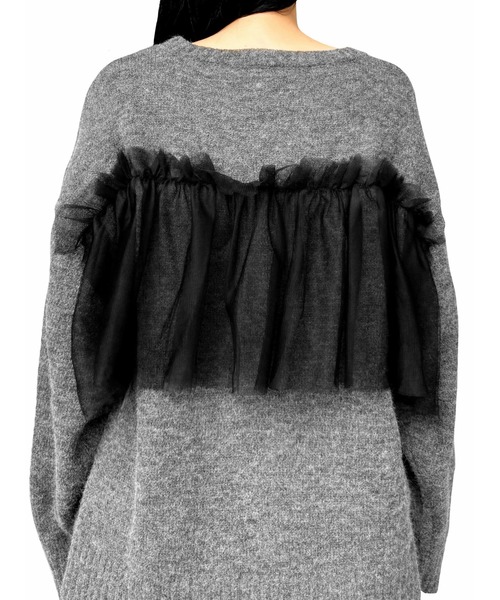 LVEU.（ラブユ.）の「【LVEU.】チュールフリルドッキングニット(Ai select) / トップス ニット セーター フリル 異素材 ドッキング チュール 切替 オーバー クルーネック 長袖 ブラック チャコール（ニット/セーター・レディース・ブラック/チャコールグレー・FREE）」の19枚目の写真