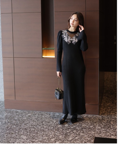 Rirandture（リランドチュール）の「デコルテリボンドッキングニット