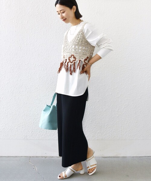 LOGAN knitting mills(ローガンニッティングミルズ)の「LOGAN KNITTING MILLS:〈手洗い可能〉モール ビスチェ(ニット/セーター・レディース・ナチュラル/ブラウン・ONE SIZE)」の4枚目の写真