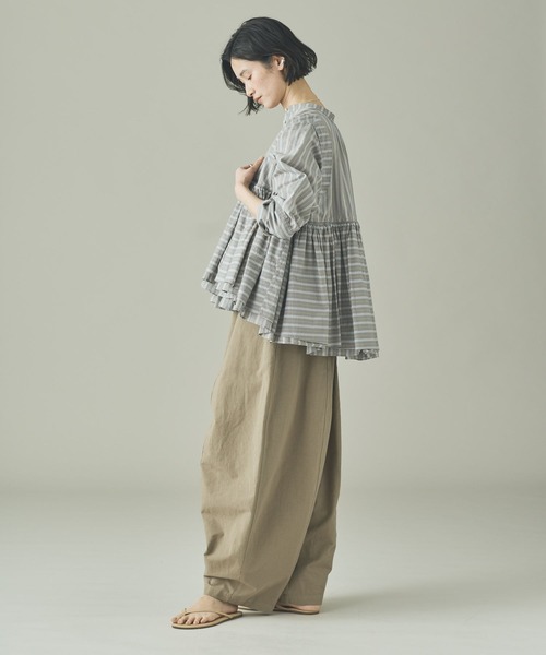 Curensology（カレンソロジー）の「Curensology(カレンソロジー)/ストライプレイヤードギャザーブラウス（シャツ/ブラウス・レディース・ブルー/サックスブルー/ブラック/グレー・FREE）」の13枚目の写真