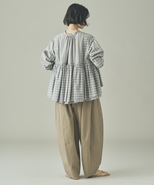 Curensology（カレンソロジー）の「Curensology(カレンソロジー)/ストライプレイヤードギャザーブラウス（シャツ/ブラウス・レディース・ブルー/サックスブルー/ブラック/グレー・FREE）」の14枚目の写真