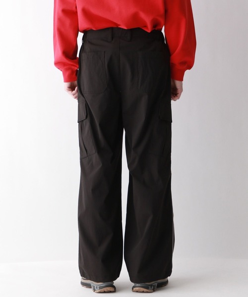 RAGEBLUE（レイジブルー）の「サイドライン/ナイロンワイドカーゴパンツ【セットアップ対応】（カーゴパンツ・メンズ・グレー/ブラック/ホワイト・LARGE/MEDIUM/SMALL）」の19枚目の写真