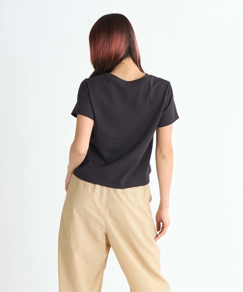 ROXY（ロキシー）の「JIGGY WITH IT /ロキシーロゴクロップド丈半袖Tシャツ（Tシャツ/カットソー・レディース・ホワイト/ブラック/ミント・MEDIUM/LARGE/SMALL）」の9枚目の写真