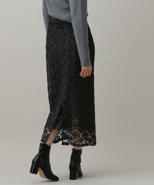GLOBAL WORK(グローバルワーク)の「MATINEE LINE/レースレイヤードスカート/288806(スカート・レディース・アイボリー/ブラック・LARGE/MEDIUM)」の18枚目の写真