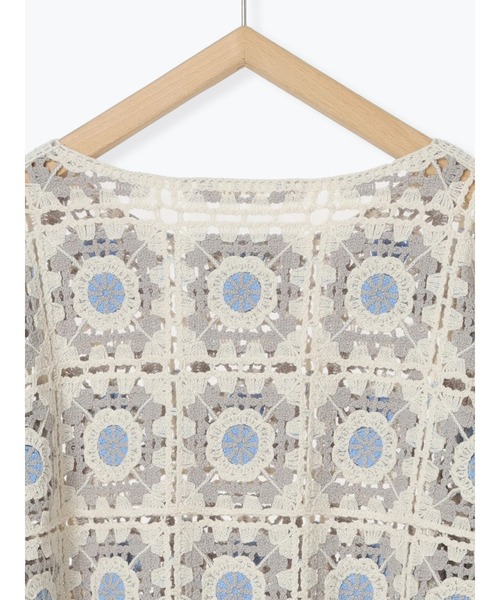 ehka sopo(エヘカソポ)の「かぎ針風プルオーバー(ニット/セーター・レディース・ブラック/グレー/キナリ・F)」の19枚目の写真