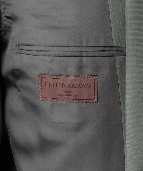 UNITED ARROWS(ユナイテッドアローズ)の「Vitale Barberis Canonico ツイル ダブル 6ボタン スーツ MC-MODEL(スーツセット・メンズ・オリーブ・46/48/44)」の8枚目の写真