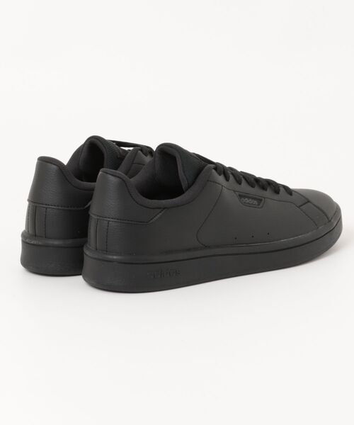 adidas(アディダス)の「【adidas】 URBAN COURT M(スニーカー・メンズ・ブラック×ブラック・25.0cm/25.5cm/26.0cm/26.5cm/27.0cm/27.5cm/28.0cm/29.0cm)」の2枚目の写真
